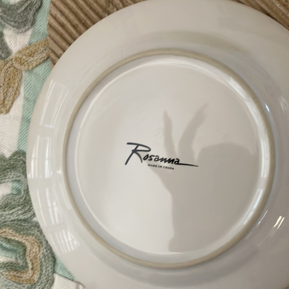 NIB Rosanna 4 salad plates in a box. Fun pattern with shoes - Picture 7 of 9